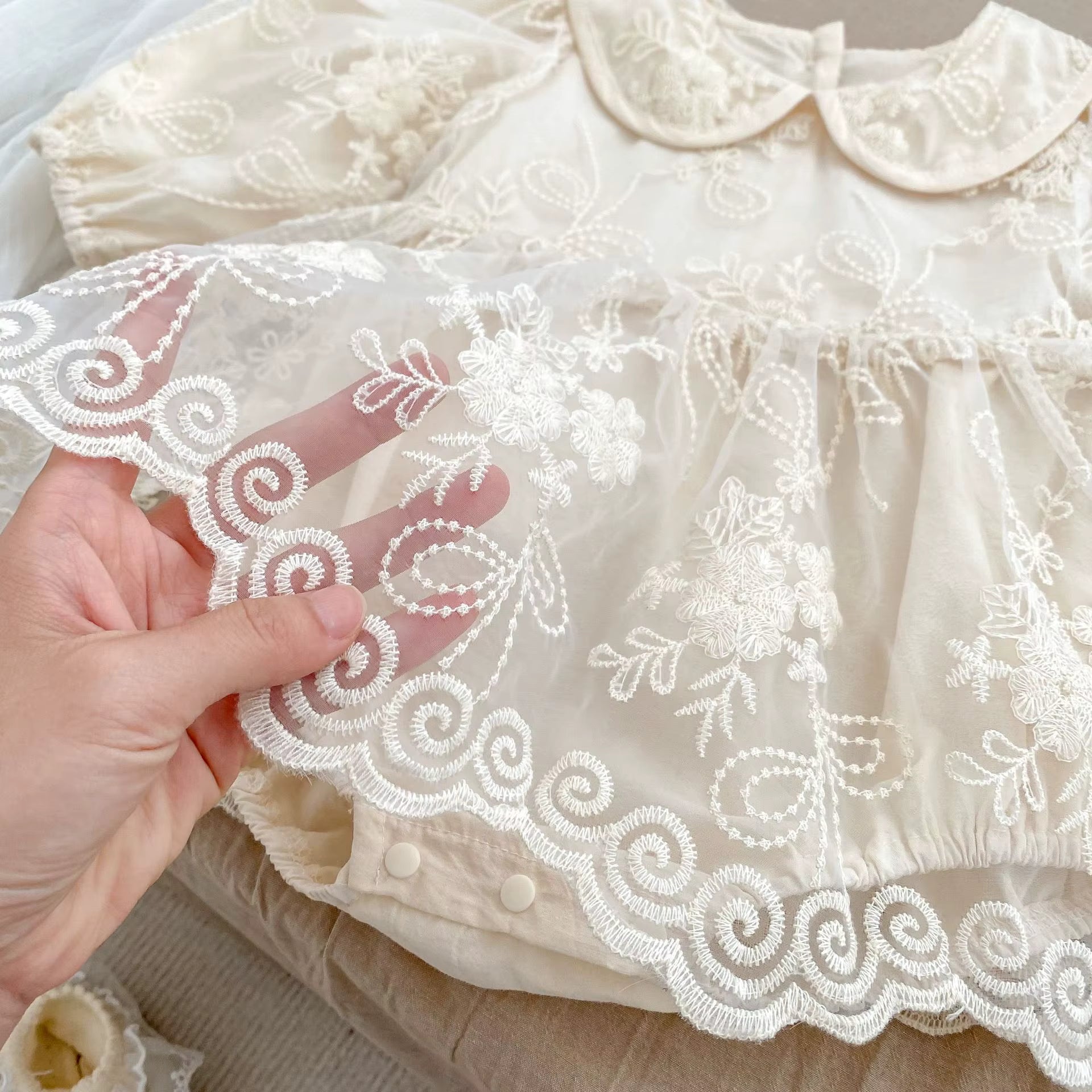 Vestido de Encaje y Algodón - Aurora Bany Shop Perú