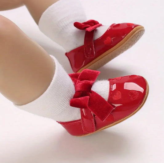 Corazón Dulce: Zapatos con Corazones y Lazo Bany Shop Perú
